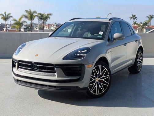 2025 Porsche Macan S