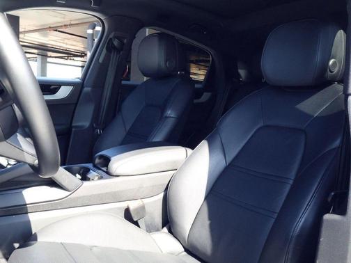 Chromite Black Metallic 2024 Porsche Cayenne Cayenne