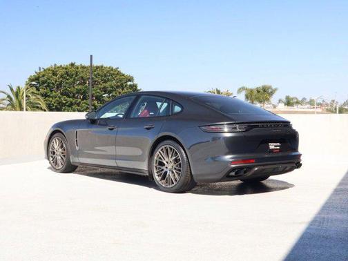 Volcano Grey Metallic 2023 Porsche Panamera Platinum Edition