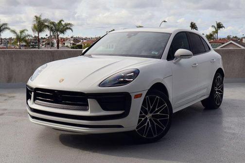2023 Porsche Macan AWD