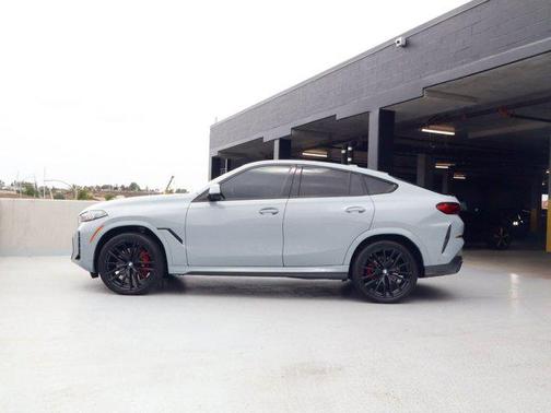 Brooklyn Grey Metallic 2024 BMW X6 xDrive40i