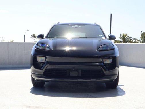 Black 2025 Porsche Macan Macan Electric