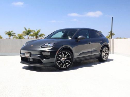 Volcano Grey Metallic 2025 Porsche Macan Macan Electric 4