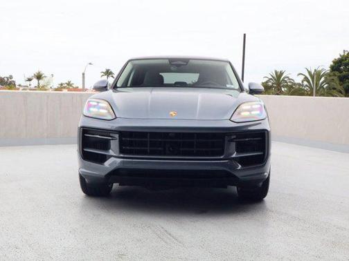Vanadium Grey Metallic 2026 Porsche Cayenne Cayenne