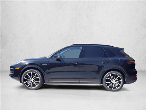 Chromite Black Metallic 2023 Porsche Cayenne Cayenne E-Hybrid