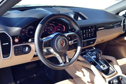 2023 Porsche Cayenne Platinum Edition