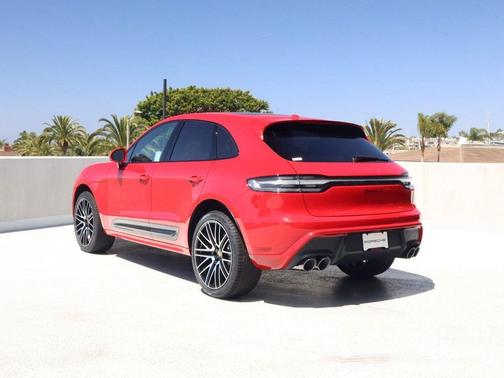 Carmine Red 2026 Porsche Macan Macan
