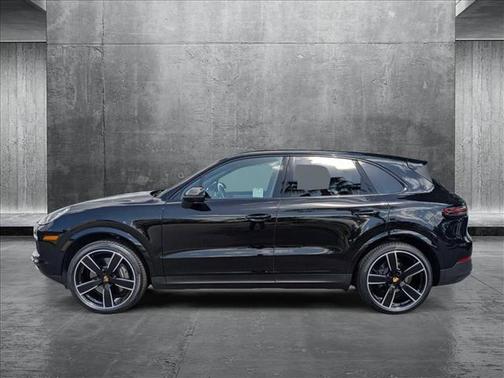 2023 Porsche Cayenne Platinum Edition