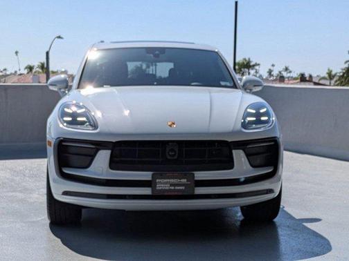 2024 Porsche Macan AWD