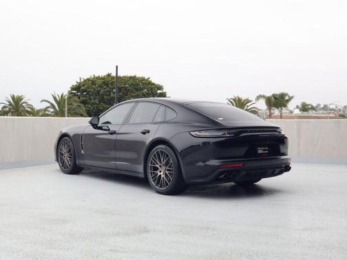 Black 2023 Porsche Panamera 4