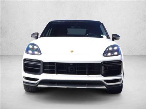 Carrara White Metallic 2022 Porsche Cayenne Turbo GT