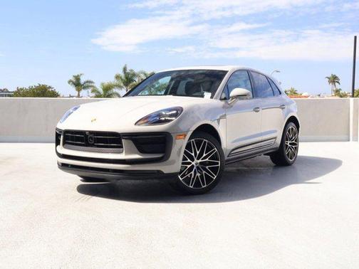 Chalk 2025 Porsche Macan Macan