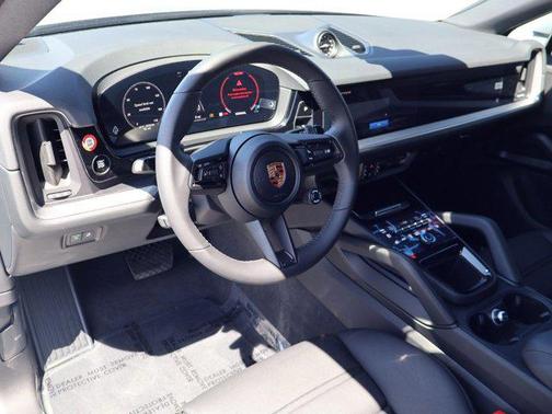 Arctic Grey 2026 Porsche Cayenne Cayenne