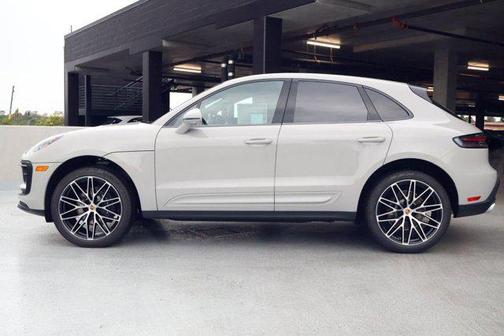 2026 Porsche Macan AWD