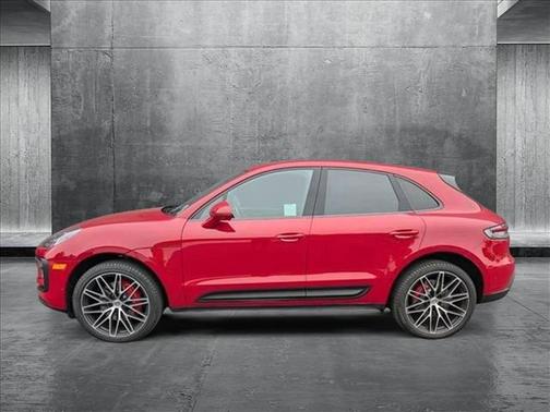 2022 Porsche Macan Base