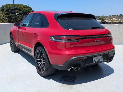 2022 Porsche Macan Base