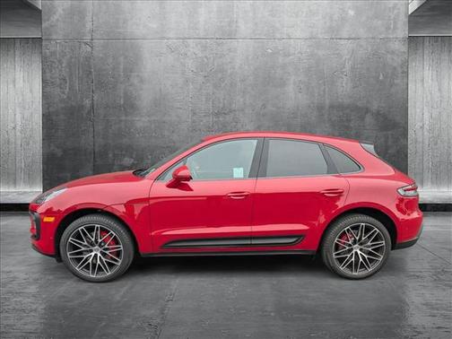 2022 Porsche Macan Base
