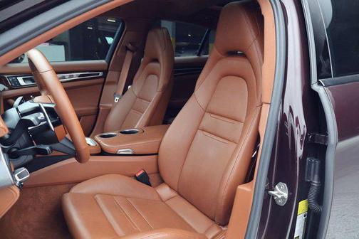 2022 Porsche Panamera Platinum Edition