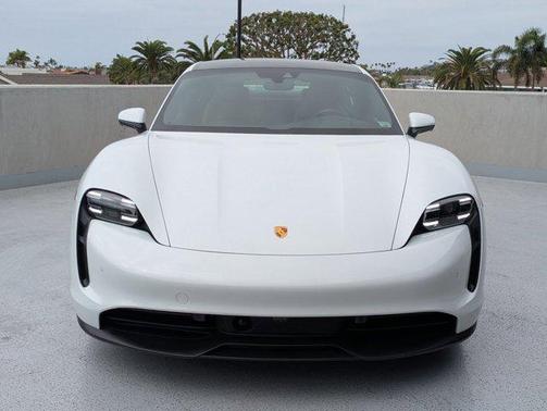 2022 Porsche Taycan RWD