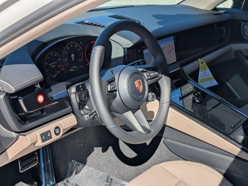 2026 Porsche Panamera RWD