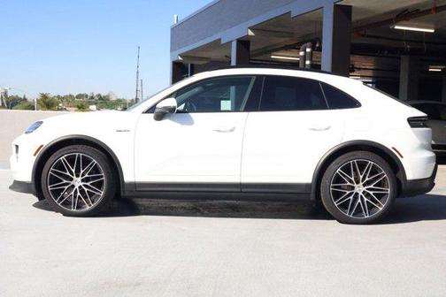 2024 Porsche Macan 4