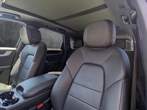 2024 Porsche Cayenne AWD