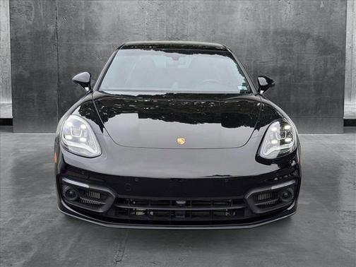 2023 Porsche Panamera Platinum Edition