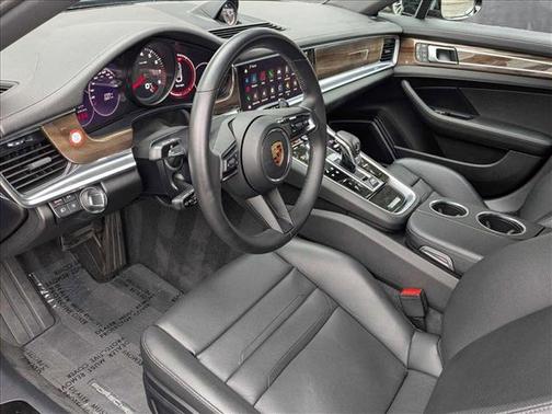 2023 Porsche Panamera Platinum Edition