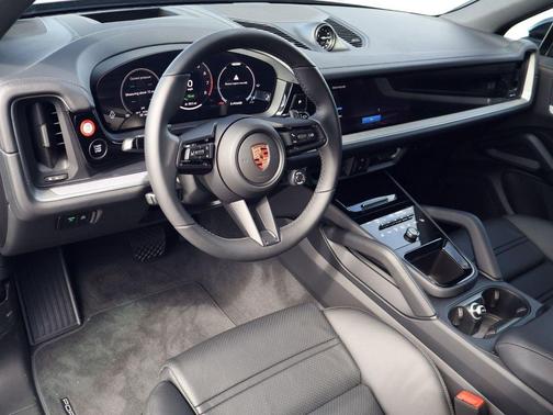 Chromite Black Metallic 2026 Porsche Cayenne Cayenne E-Hybrid