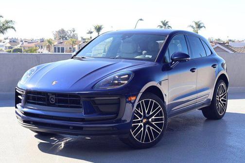 2026 Porsche Macan AWD