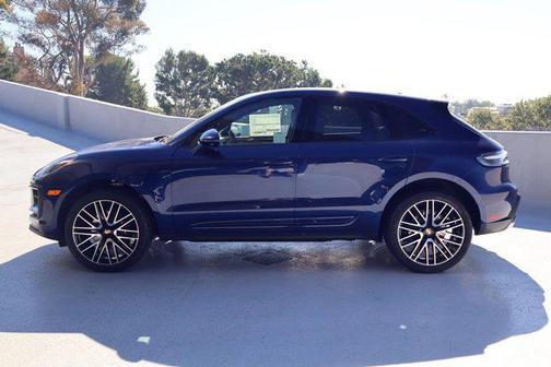 2026 Porsche Macan AWD