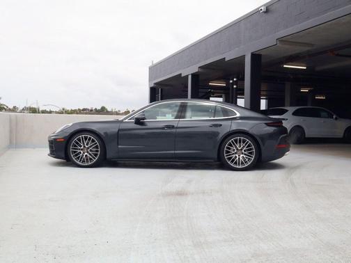 Volcano Grey Metallic 2026 Porsche Panamera RWD