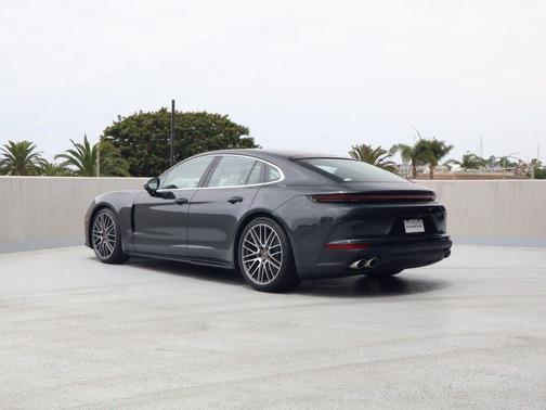 Volcano Grey Metallic 2026 Porsche Panamera RWD