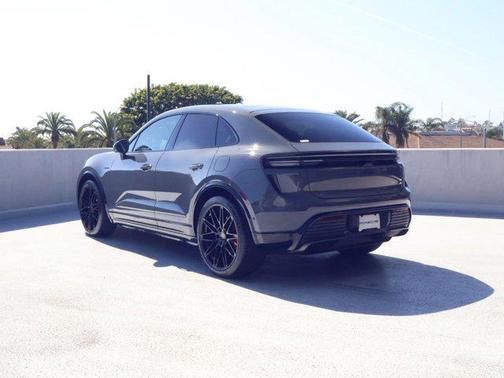 Slate Grey Neo 2026 Porsche Macan Macan Electric Turbo