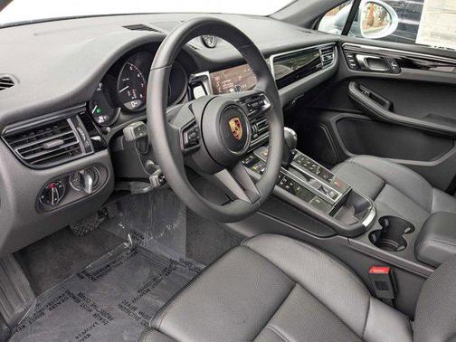 2024 Porsche Macan T