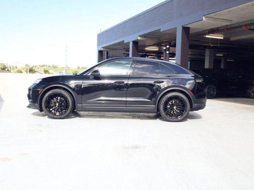 2026 Porsche Macan Electric