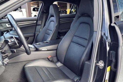 2023 Porsche Panamera Platinum Edition