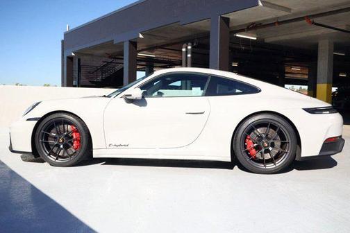 2026 Porsche 911 Carrera GTS