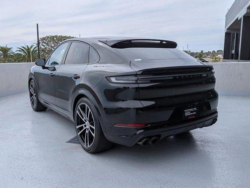 2025 Porsche Cayenne S