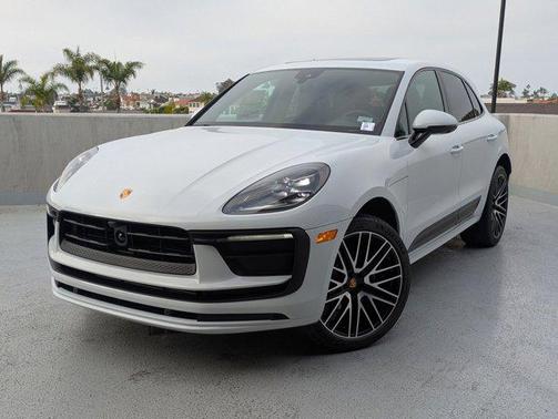 2026 Porsche Macan AWD