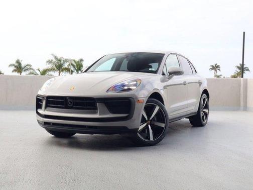 2026 Porsche Macan AWD