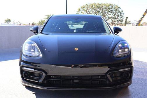 2023 Porsche Panamera 4