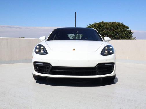 Carrara White Metallic 2023 Porsche Panamera 4S