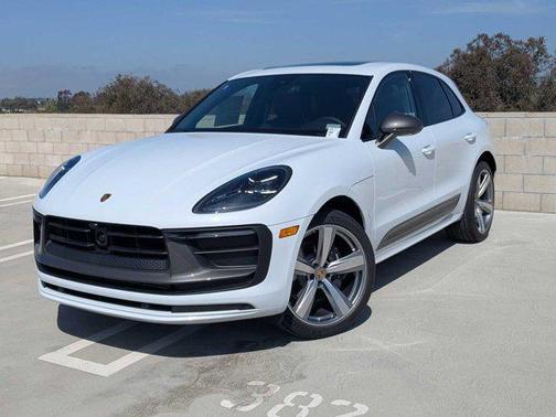 2025 Porsche Macan T
