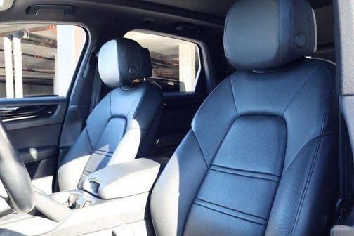 2019 Porsche Cayenne Cayenne