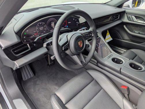 2025 Porsche Taycan 4