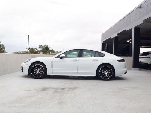 Carrara White Metallic 2023 Porsche Panamera Platinum Edition