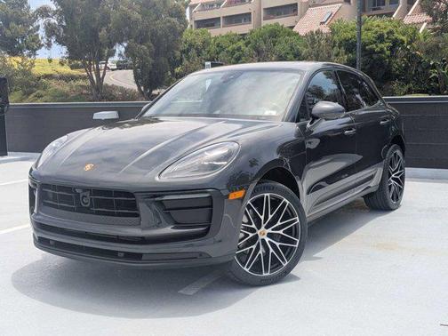 2024 Porsche Macan Base
