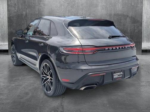 2024 Porsche Macan Base