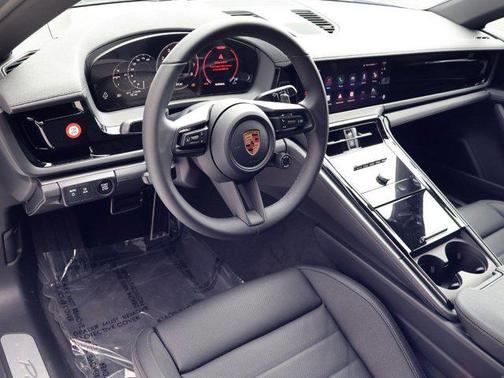 2026 Porsche Panamera RWD